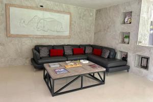 Beautiful house in the Lomas de Cocoyoc with Spacious Garden