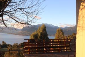 El Tilo Cabin - Hot Tub & Lake Ranco Views