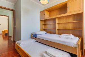 Ajuda I 3Br Apartment Near Lido With Parking