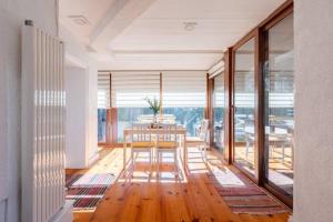 Charming 3Bed Villa Private Garden & Terrace! #381
