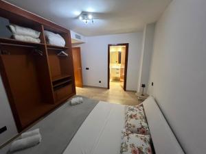 Espectacular apartamento en eivissa with pool