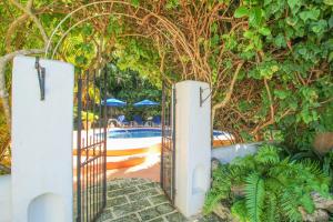 4 Bed Villa with Pool Near Beach - Pavilion Villa
