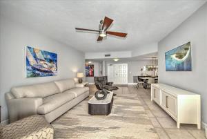 3-2 Oceanfront Condo in Exclusive Cape Marco