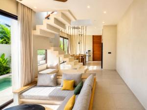 THE FIVE Villas & Residences