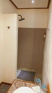 Valerie Lodge