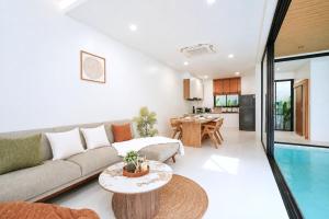 Belita Pool Villa Phuket - New Homey 3 Bedroom in Boat Avenue,Bangtao,Laguna,Layan Beach,EDC