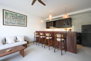 Kubu Nomad Uluwatu only 10 Minute to padang padang beach