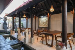 Kubu Nomad Uluwatu only 10 Minute to padang padang beach