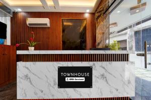 Townhouse Adoor Bus Terminal Pathanamthitta Formerly Apsara Tourist Homes