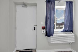 The Signature Studio