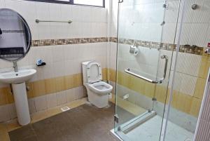 The Breeze Hotel, Busia