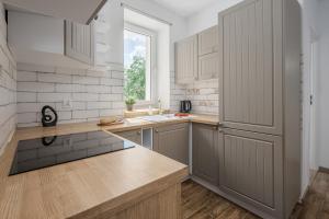 Lumina I Cozy 4-room Apart near Metro & Center