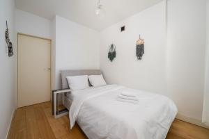 Royal Baths Signature Apartment by BookingHost