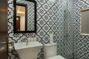 Hanoi Bliss Hotel & Apartment Phat Loc