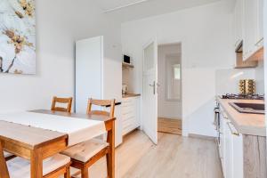 Partyzantów 31 by Homeprime