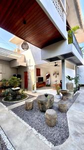 Ground Floor The Lima Guesthouse Canggu