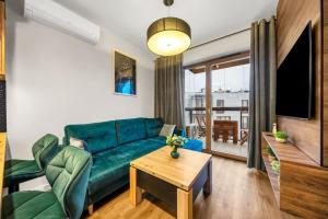 Warsaw Domaniewska Apartment - Balcony, AC - by Rentujemy