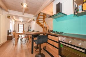 Duplex moderno nel cuore di Nago-Torbole per 5