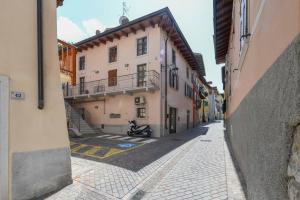 Duplex moderno nel cuore di Nago-Torbole per 5