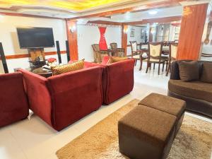 RM101 Large Group Stay for 10