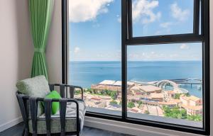 Seventeen Phu Quoc Apartments - Hillside & Firework view