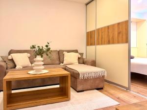 Moderný apartmán - Nitra centrum - klíma - parkovanie SELECTED PROPERTIES