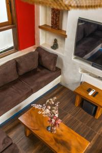 Vibrant Tropical Sanctuary, Charming 2BR Villa