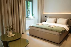 Aurelia Apartment