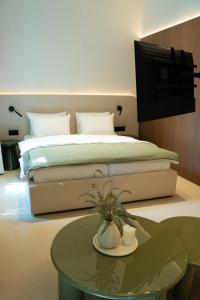 Aurelia Apartment