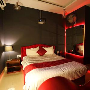 Su Su Hotel by Đào Hoa Mộng - City View