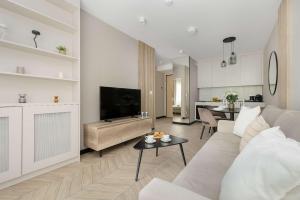 Stylish Apartment with Access to the Gym and Spa Zone by Renters Prestige