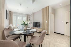 Stylish Apartment with Access to the Gym and Spa Zone by Renters Prestige