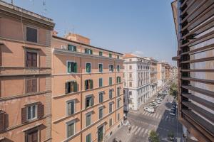 Royal Amedeo Suites