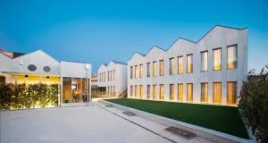 阿拉巴酒店 - 祖亚