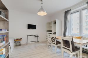 Konstadta Studio by LookAp