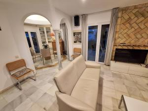 Villa Piña, Puerto Rey
