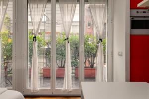 The Cozy Terrace Suite - Isola District