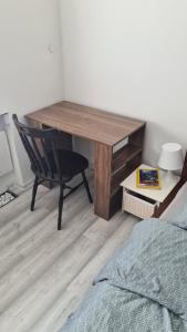 Modern 2BR Near City Park with AC & Free Parking