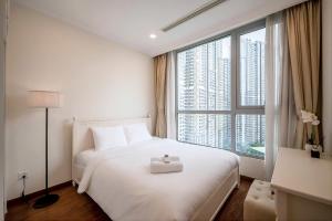 Vinhomes Central Park - Landmark Building