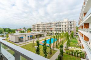 Apartament Liliowy 61E BASEN by Holiday Park & Apartments