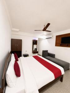Hotel Raj Residency