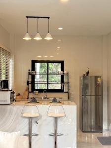 Banana House 2