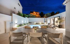 Gorgeous Home In Sibenik