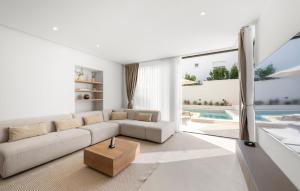 Gorgeous Home In Sibenik