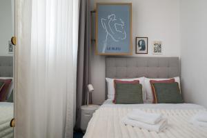 Krucza City Heart Apartment by BookingHost