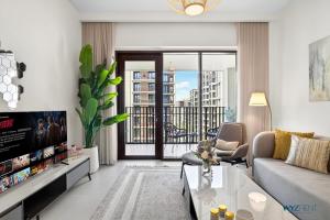 WYZ Rent 6th Floor 1BR Lagoon and Sunset View