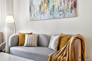 WYZ Rent 6th Floor 1BR Lagoon and Sunset View