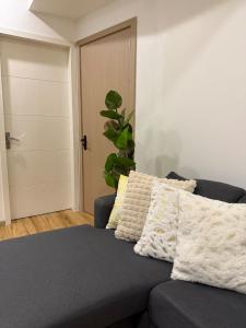 Lazzlla luxurious 1BR Apartment city view