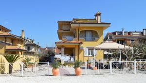 Miu B&B , Ciampino , Villa con Piscina e Parcheggio Privato