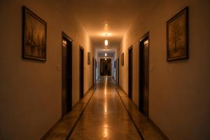 Mansarover Hotel & Banquets